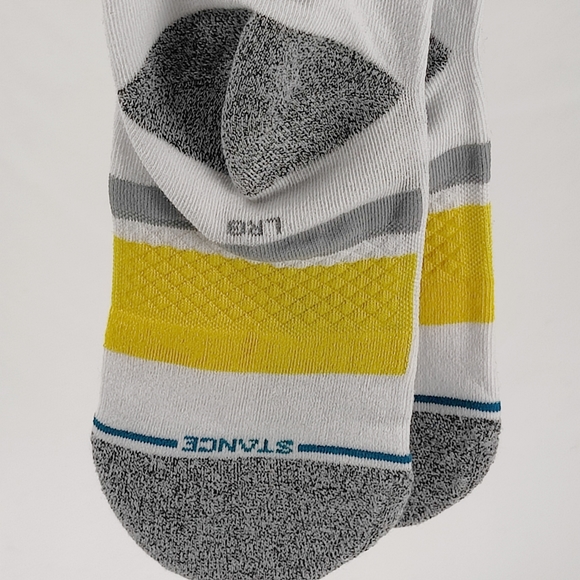 NWT Stance x NBA Indiana Pacers PACERS SHORTCUT 2 Crew Socks Size L 9-13 - Picture 5 of 10